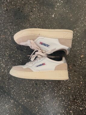 Autry Low-Top Sneakers in White & Beige with Flag Accent